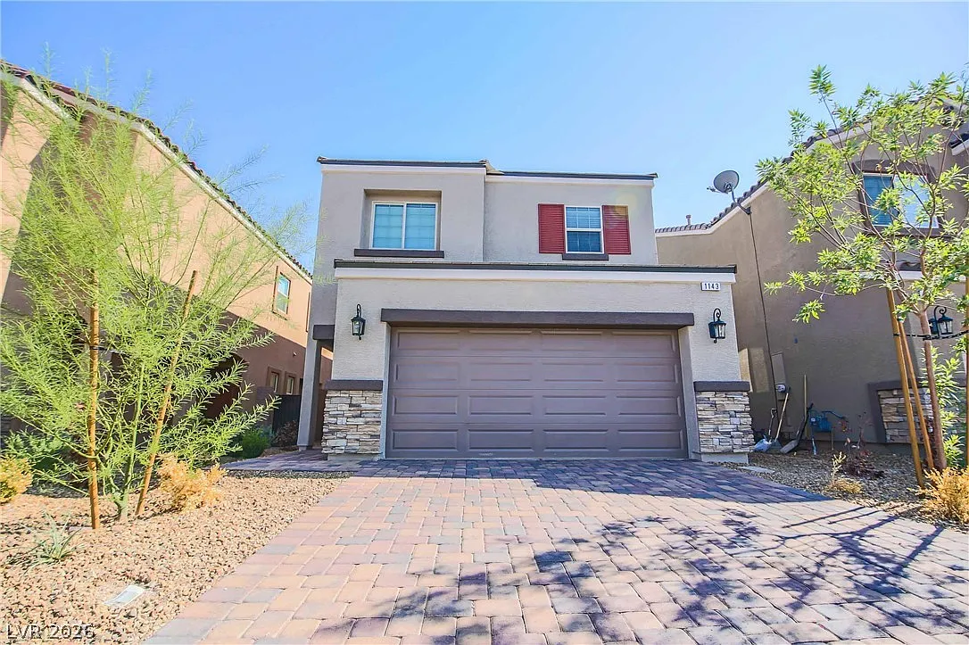 3 bed, 2.5 bath, 1732 sqft, $2,100 — Photo 2