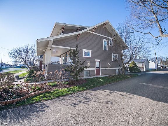 4th image of 329 Park Ave NW