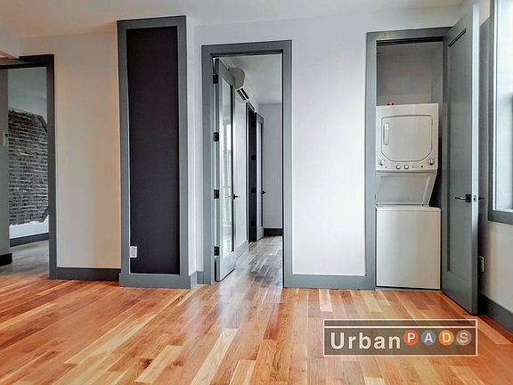 4th image of 374 Bedford Ave #3F