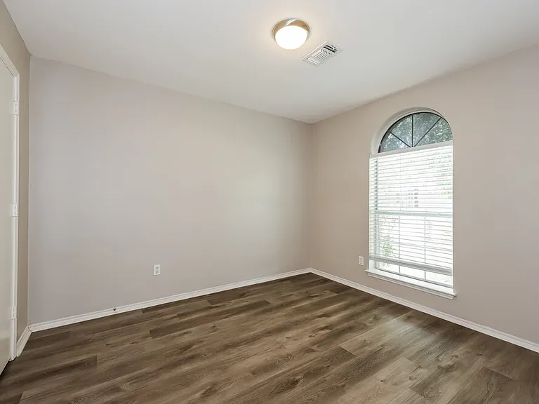 2628 Hidden Springs Dr — Photo 13