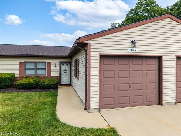 128 Royal Crest Dr Unit K, Seville, OH 44273