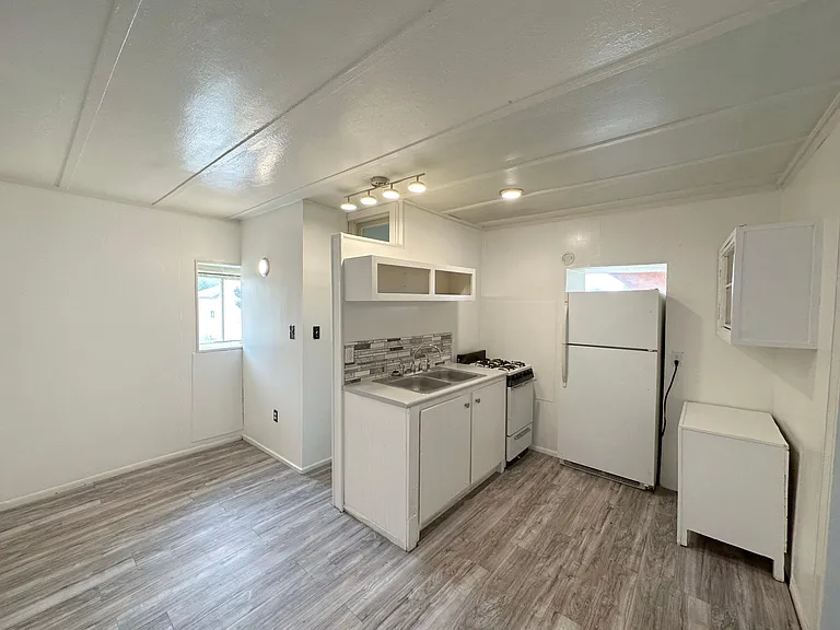 407 Tecolote St #2 — Photo 6