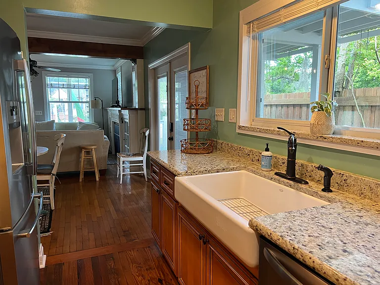 1536 Inwood Ter — Photo 17