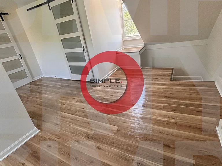 434 Woodward St — Photo 16
