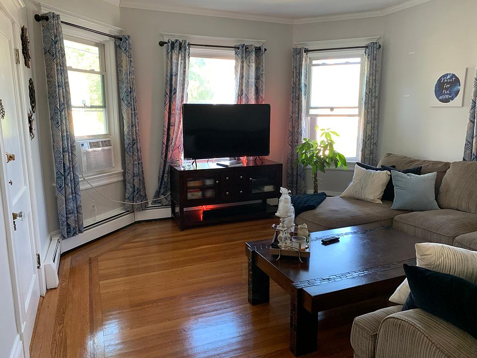 1st image of 30 Beaufort St APT 2A