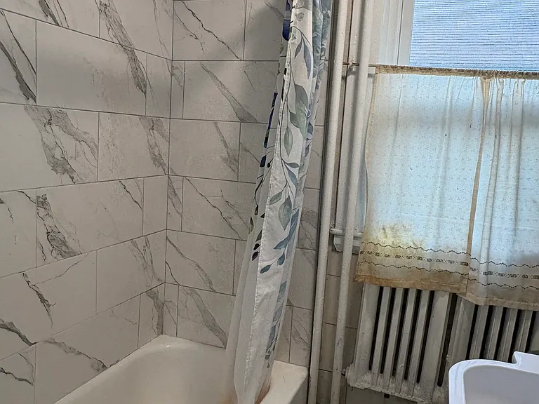 52 Phillips St #1 — Photo 16