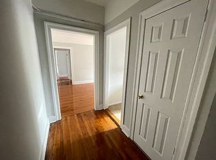 31-77 30th St #3G, Astoria, NY 11106