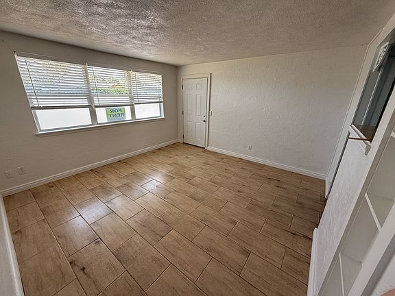 2nd image of 17 Alamanda Dr