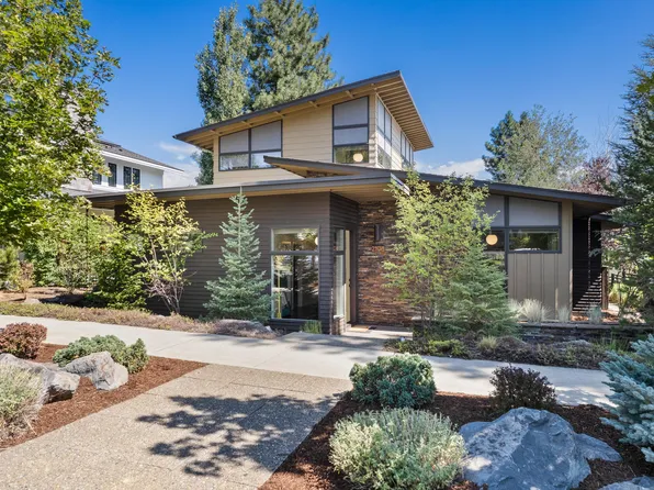 2198 NW Clearwater Dr, Bend, OR 97703