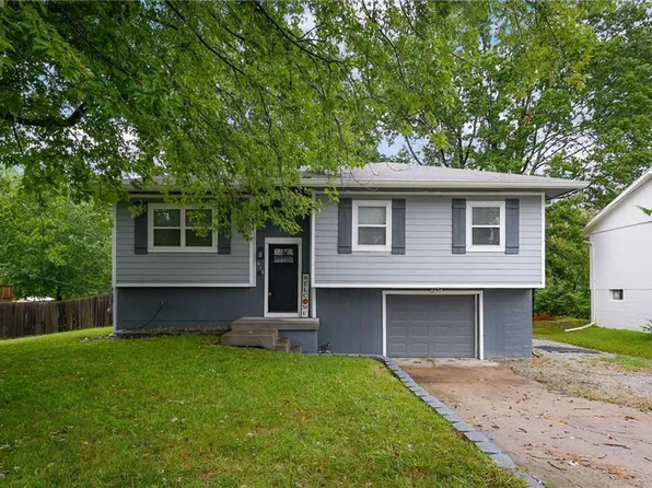 616 Ann Ave, Harrisonville, MO 64701