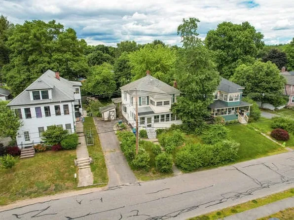 3 Sprague St, Billerica, MA 01821