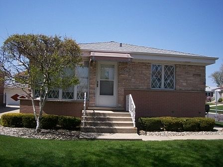 1st image of 4944 N Ozanam Ave