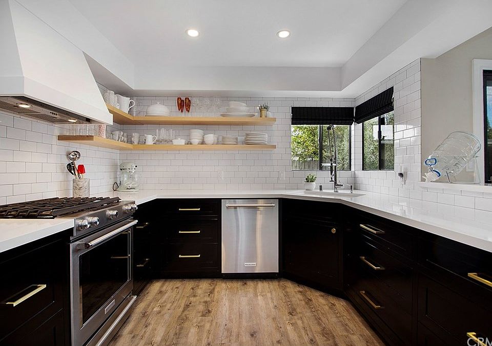 1st image of 311 Santo Tomas Ave #311