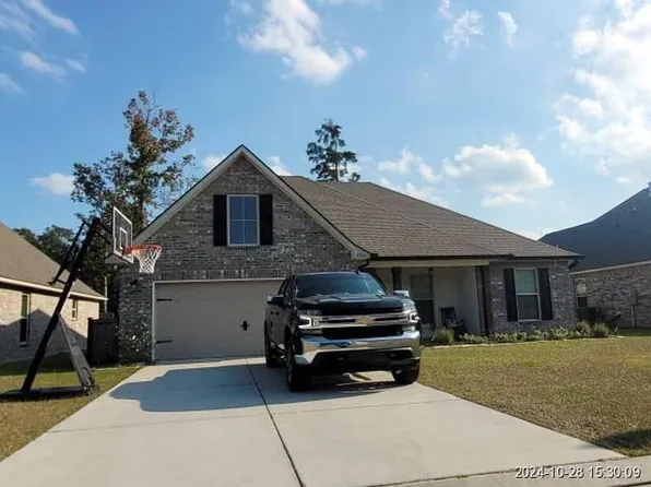 8952 Dalwood Dr, Denham Springs, LA 70726
