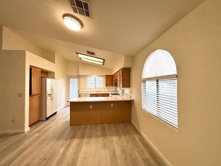 5312 Padua Way — Photo 6