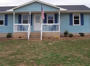 254 Wolfe Ln, Inman, SC 29349