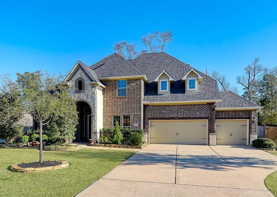 1st image of 22634 Pineleigh Ct