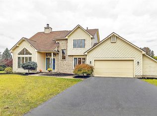 103 Rock Crk, Pittsford, NY 14534