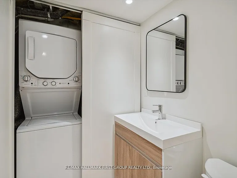 285 Rhodes Ave #LOWER — Photo 11