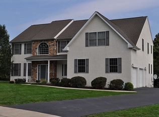860 Fieldcrest Ct, Blue Bell, PA 19422