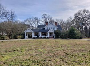 1013 Anderson Dr, Williamston, SC 29697