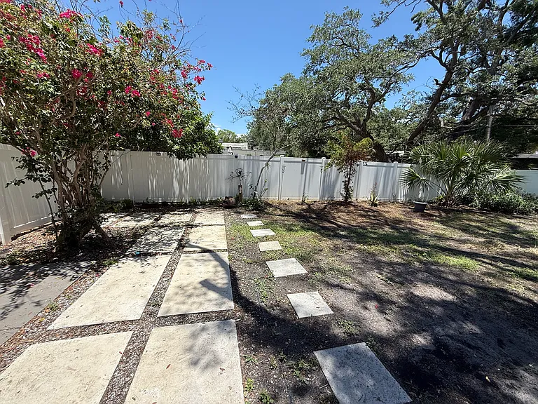 4034 S West Shore Blvd — Photo 24