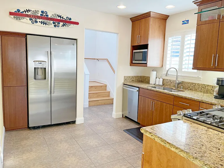 2440 Greenwood Ave — Photo 29