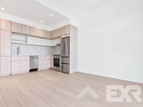 33 4th Street image 1 of 18