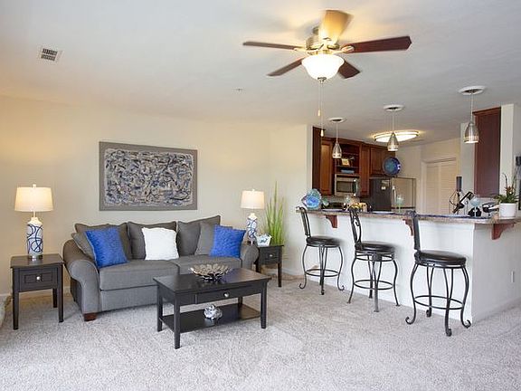 4th image of 127 Atlantic Ave APT B