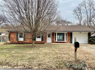 2108 Terra Ln, High Ridge, MO 63049