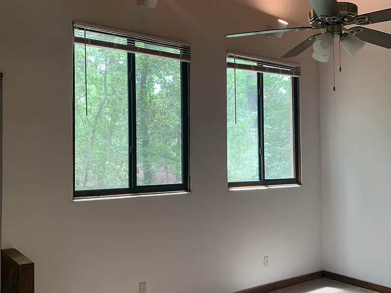 307 Vantage Point Ln #33 — Photo 11