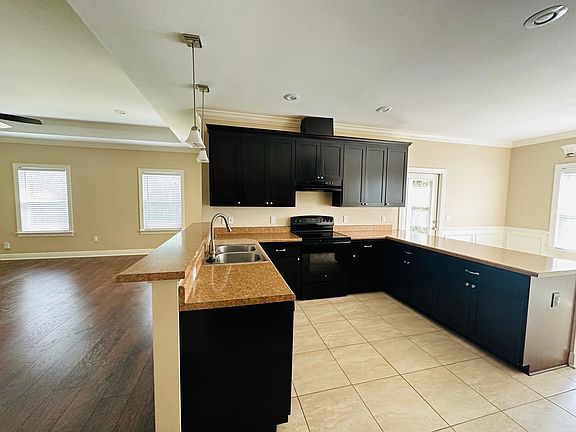 4th image of 4991 Pimlico Dr