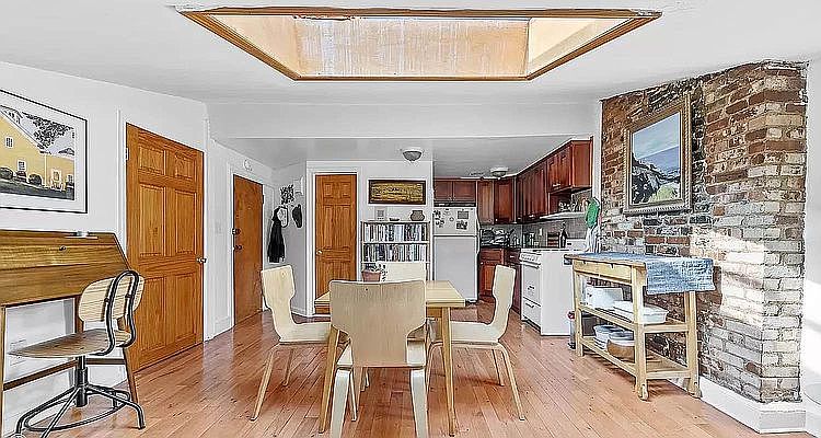 2nd image of 218 Saint Johns Pl #5F