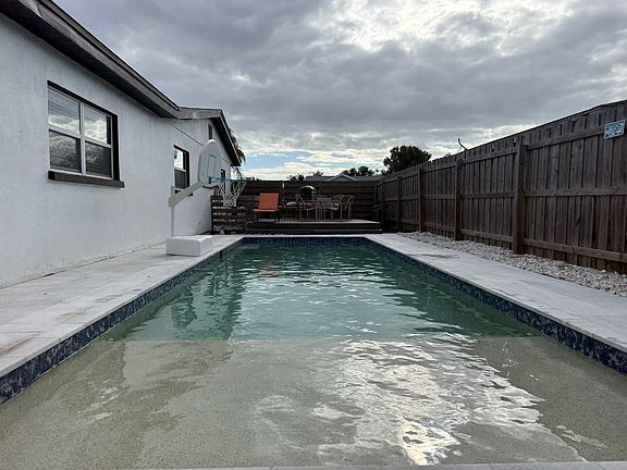 3rd image of 2608 Sheridan Dr