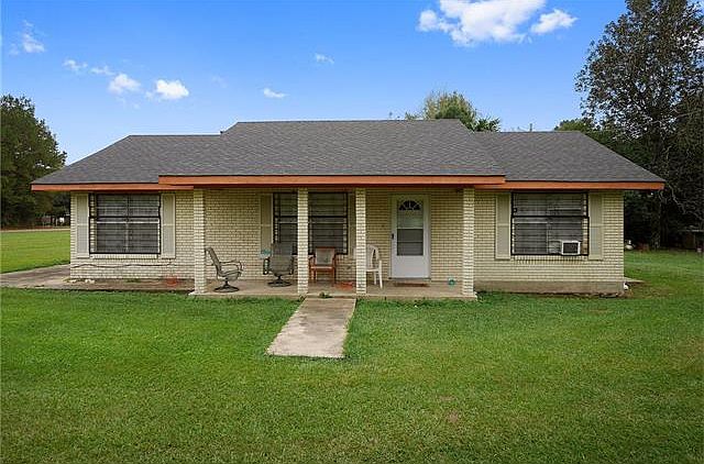 1st image of 2398 Greenlaw Ave