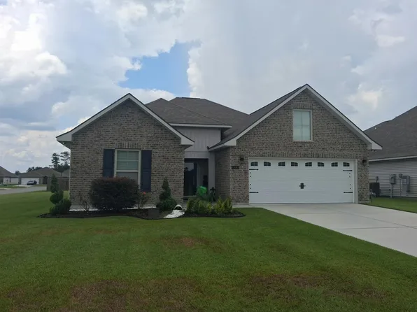 13683 Acacia Ct, Denham Springs, LA 70726