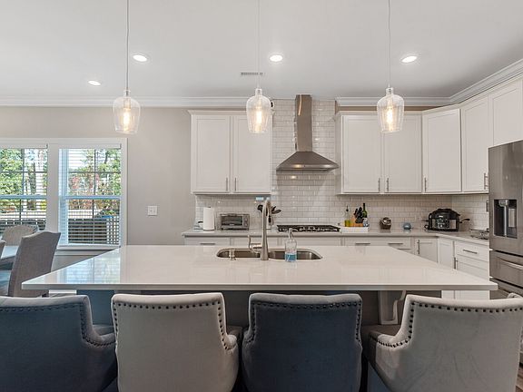 4th image of 2509 Heathland Farm Dr