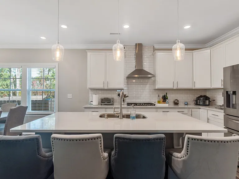 2509 Heathland Farm Dr — Photo 4