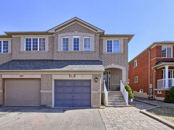 45 Harmony Rd, Vaughan, ON L4K 5G5