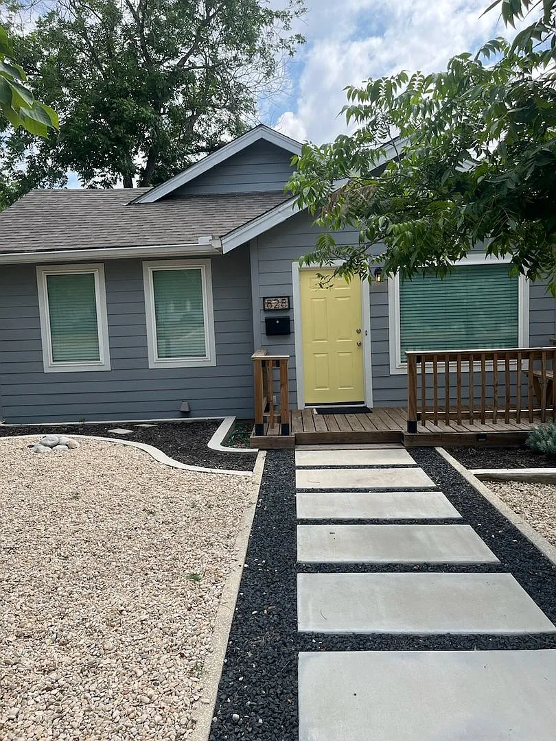 For Lease!! Very Nice Home In Town — Photo 2