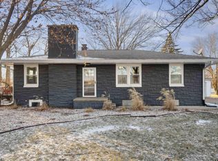 514 S Hackett Rd, Waterloo, IA 50701