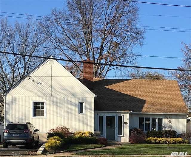 1st image of 946 Peninsula Blvd