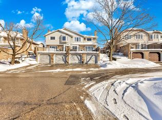 104 Woodlawn Rd E #3, Guelph, ON