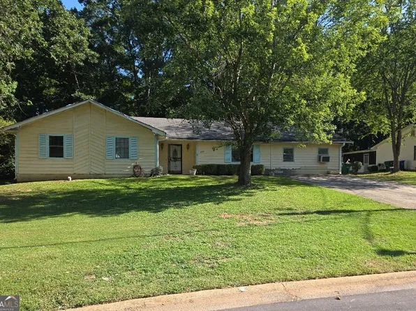 3527 Bramblevine Cir, Lithonia, GA 30038