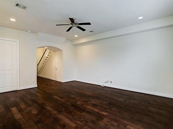 3rd image of 8819 Hollister Square Ct