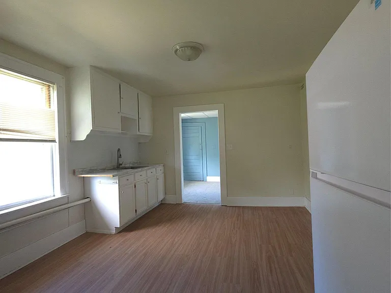 19504 Bigelow St — Photo 7