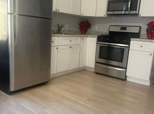 684 Grove St #2L, Irvington, NJ 07111