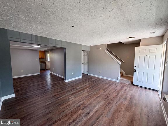 3rd image of 5812 Springfish Pl