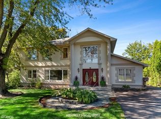 120 Chestnut Rd, Northbrook, IL 60062