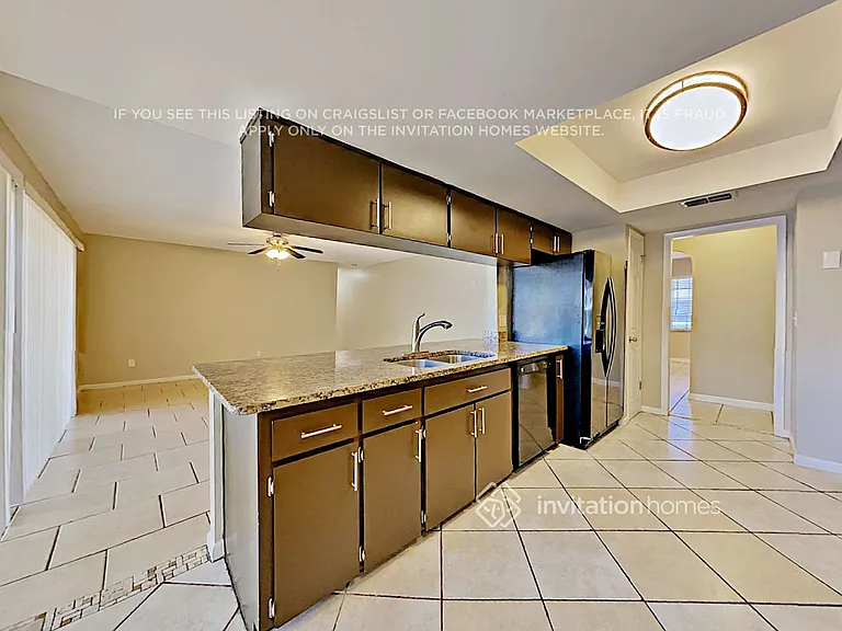 2525 Kiowa Trl — Photo 8